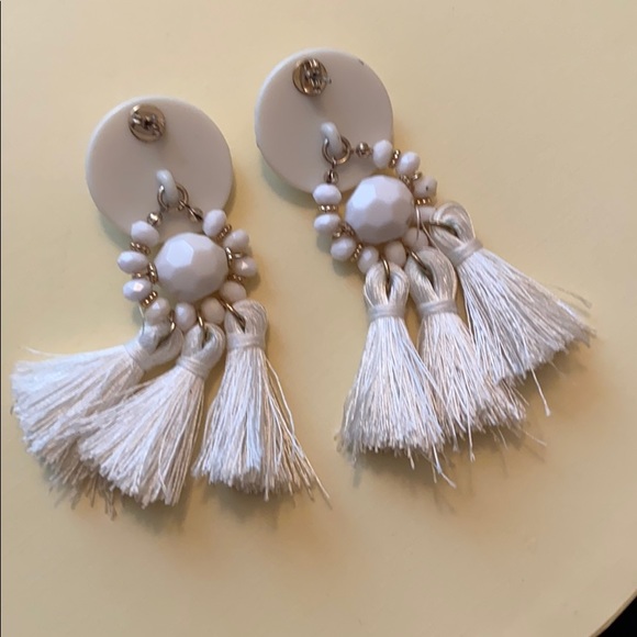 !!Final Sale!! H&M Earrings - Picture 2 of 2